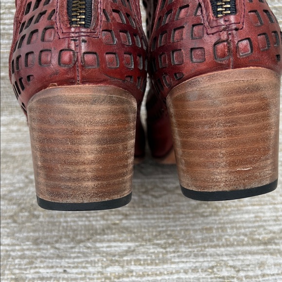 Freebird “Lazor” Bootie size 8 - Picture 9 of 15